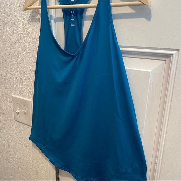 Under Armour Razorback - Picture 5 of 6